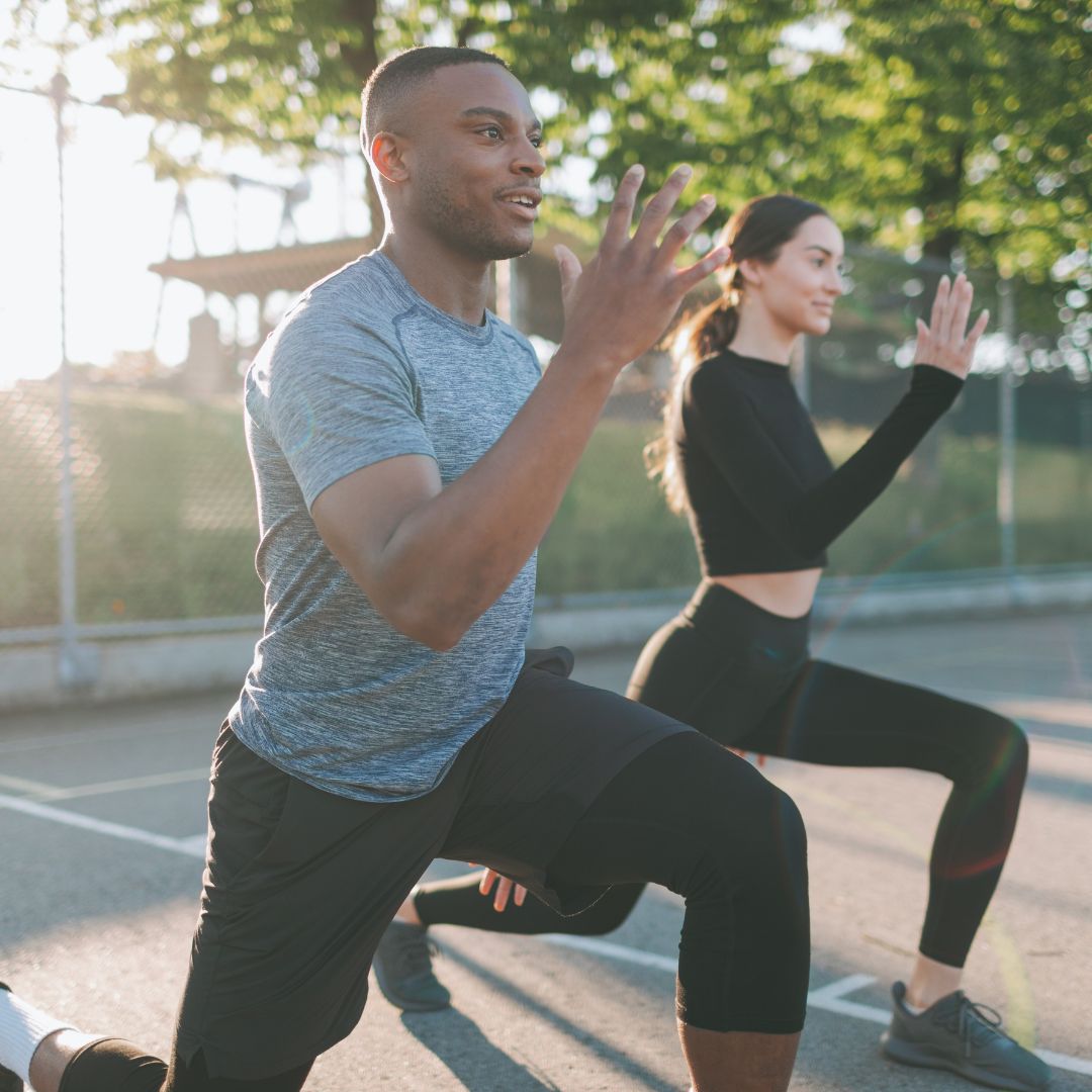 Mann und Frau Schwitzen beim Sport